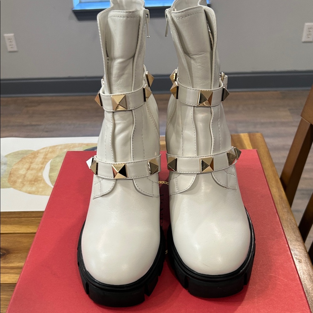 Vaneli Davy White Nappa Moto Boots